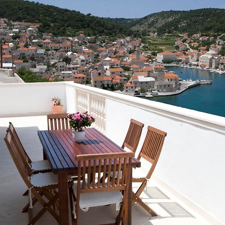 Pucisca Villa Postira Exteriér fotografie